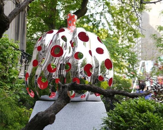 Yayoi Kusama Pumpkin