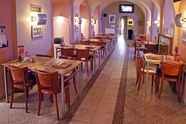 Tripoli Restaurant Starobrněnská Brno | Apetee