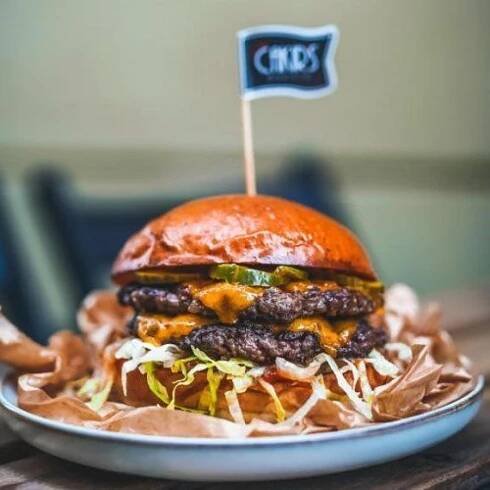  1-2. Clasic Burger