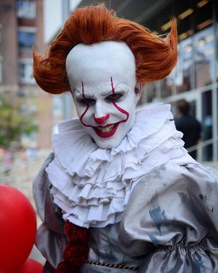 IT Pennywise Cosplay Erika Parra - Photo by King-Wei Chu