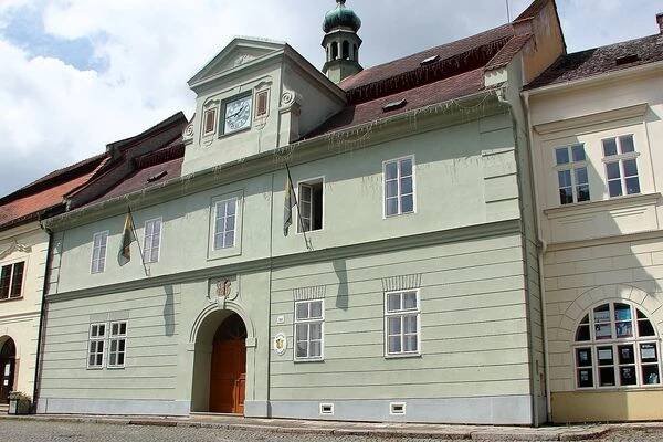 Žlutice - městský úřad foto 1