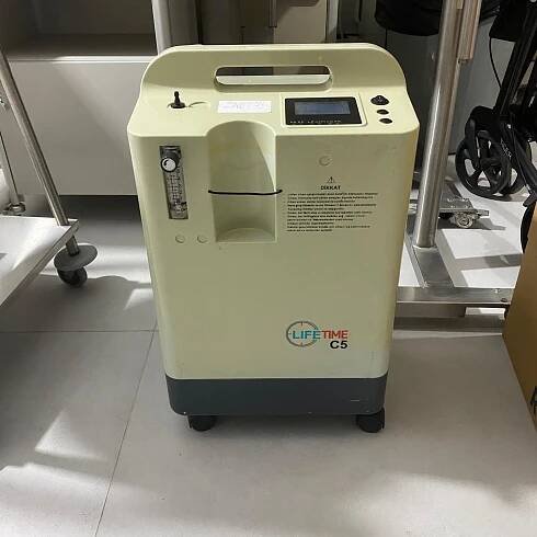 Secondhand Lifetime C5 5L/min Oxygen Concentrator