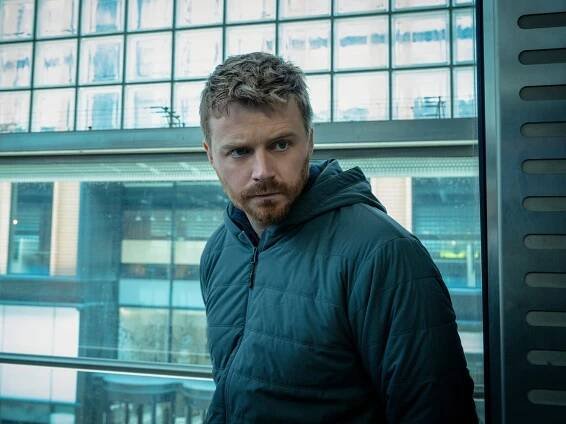 Jack Lowden to lead 