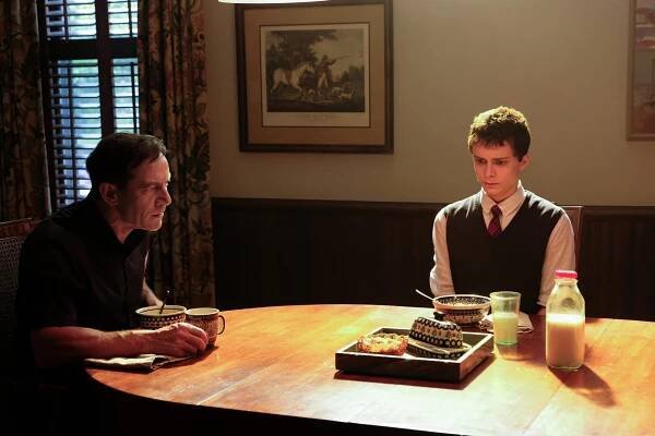 Jason Isaacs, Lucas Jade Zumann - Rady dr. Ptáka smutným básníkům - Z filmu