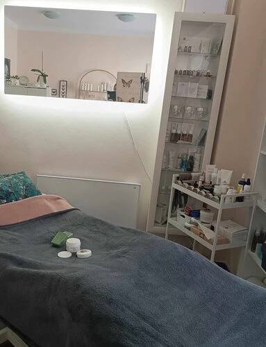 Královská relaxační masáž Brno, Žabovřesky Studio Mony • Firmy.cz