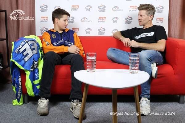 Matyáš Novotný na tandemu s Vláďou: Backflip je můj cíl | Motorkáři.cz
