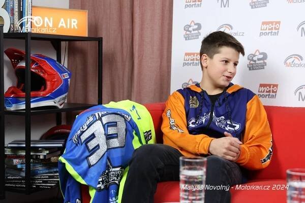 Matyáš Novotný na tandemu s Vláďou: Backflip je můj cíl | Motorkáři.cz
