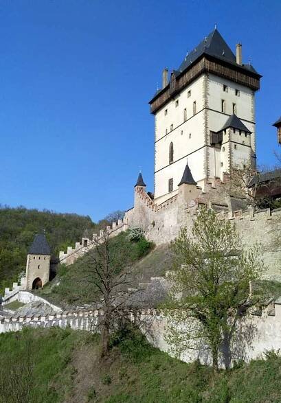 Poznejte kus historie o Karlu IV., vyrazte na hrad Karlštejn - STA Bruntálsko