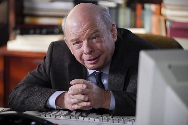 Malý Sheldon - Schovaný dopis a běžné kolečko zpracovaného masa - Z filmu - Wallace Shawn