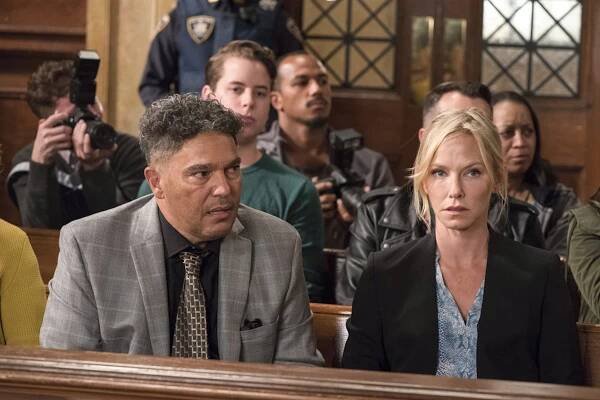 Kelli Giddish - Actress