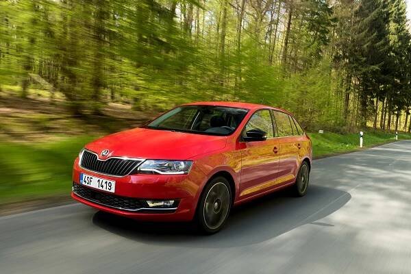 ŠKODA RAPID SPACEBACK – Zvenku kompaktní, uvnitř obrovský - Škoda Storyboard