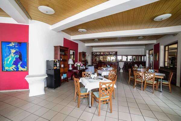 RESTAURACE 1 | HOTEL ROZVOJ, KLATOVY: UBYTOVÁNÍ KLATOVY