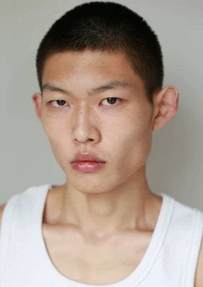 HAN ZHANG | D`Management