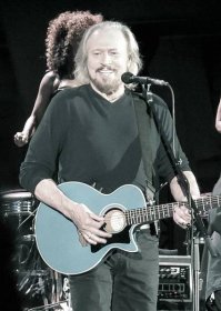 Barry Gibb - wiki34.com