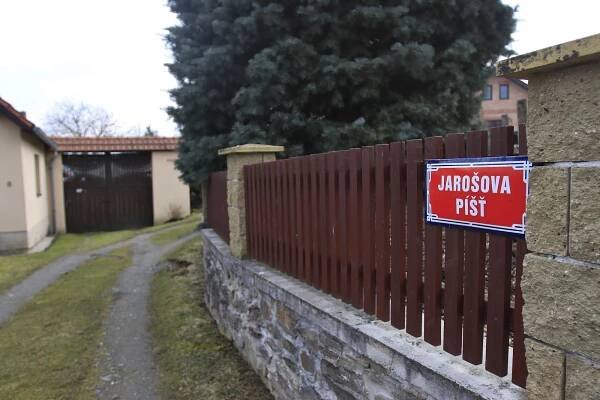 Plány Píště: obecní vrt, vodovod a parcely pro rodinné domy, říká starosta