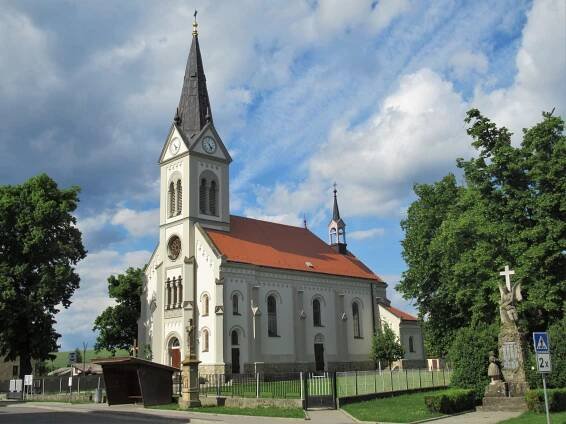 Radějov - kostel sv. Cyrila a... - Kostel