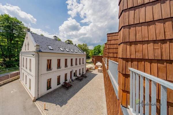 Restaurace a Pension Hřebíkárna Chomutov Exteriér fotografie