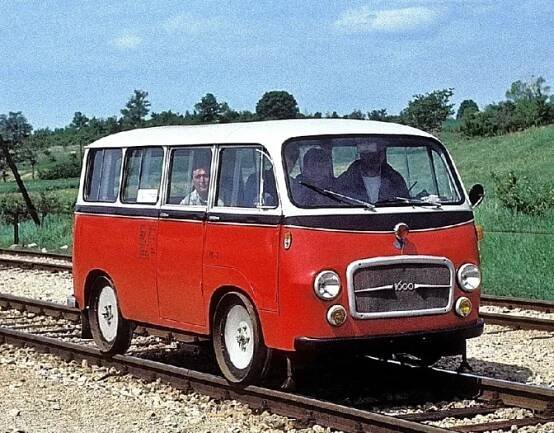 Ve jménu života: chudou flotilu československých ambulancí obohatily jugoslávské IMV