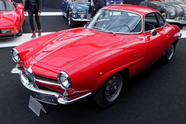 Soubor:Paris - RM auctions - 20150204 - Alfa Romeo Giulietta Sprint Speciale - 1961 - 008.jpg
