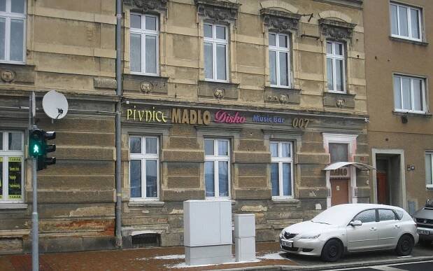 Restaurace, Dukelská, Cheb, 200 m²