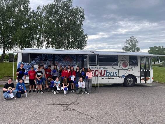 EDUbus zavítal i na Velký Ořechov - Základní škola Velký Ořechov