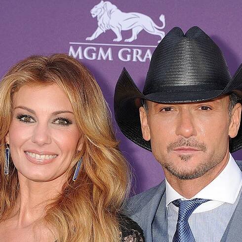 Tim McGraw shares public gesture to Faith Hill with cozy photos together: 'I got good taste'