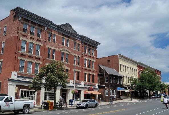 Soubor:Downtown Amherst 6.JPG – Wikipedie
