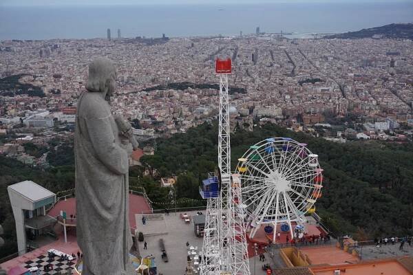 Sagrada Familia, park Güell a Temple Expiatori del Sagrat Cor – Blog Leoše Literáka