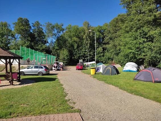 Kemp - Kemp a autokemp Dolní Morava - sportovní areál