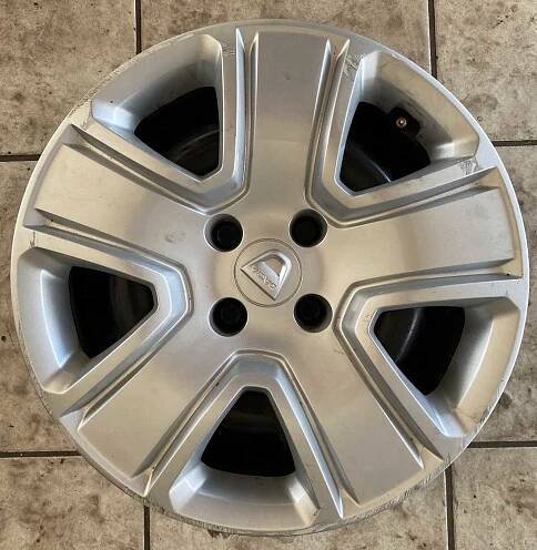 Plechový disk KFZ 8932 6Jx15 4x100x60 ET40 + Poklice - Pneucentrum Bílina