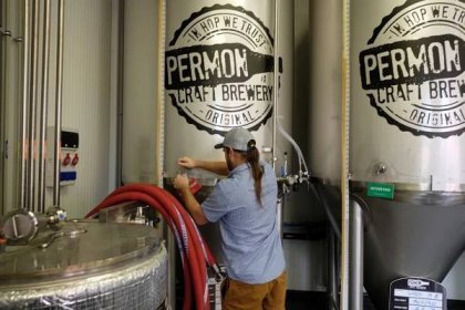 Když je zle, musí se člověk více snažit a ne lomit rukama, říká ředitel pivovaru Permon Michal Sás | Společnost | Zprávy
