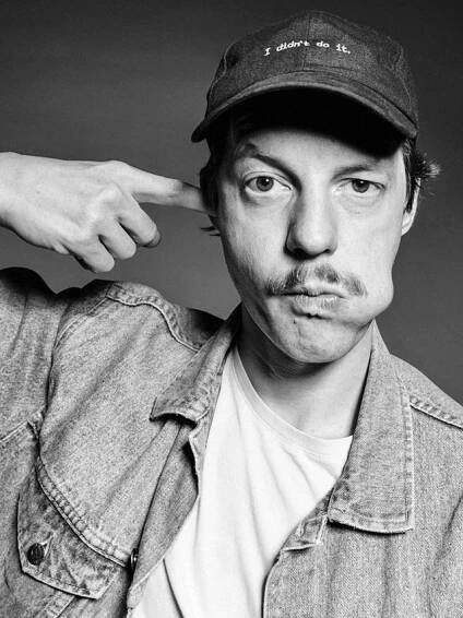 Der Schauspieler Merlin Sandmeyer im Interview ohne Worte - SZ Magazin