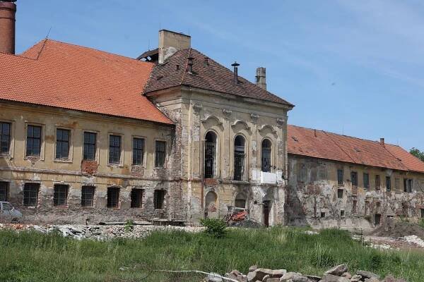 Fotogalerie • Jince Castle (Chateau) • Mapy.com
