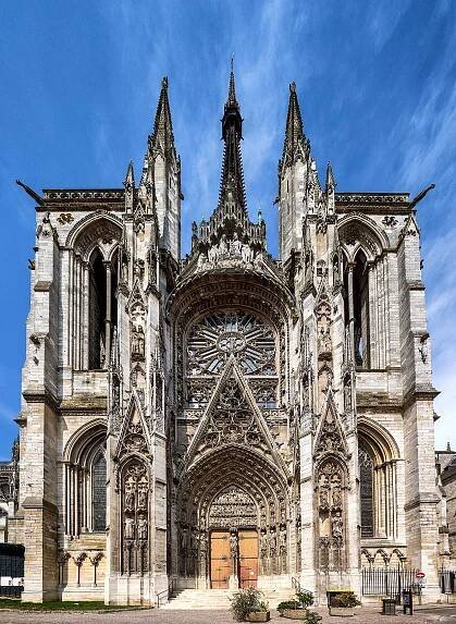 Image of a church in Rouen
