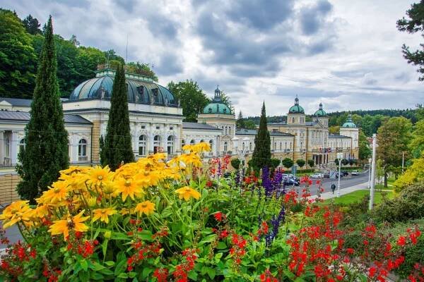 Relax v Mariánských lázních: polopenze, wellness procedury a bazén