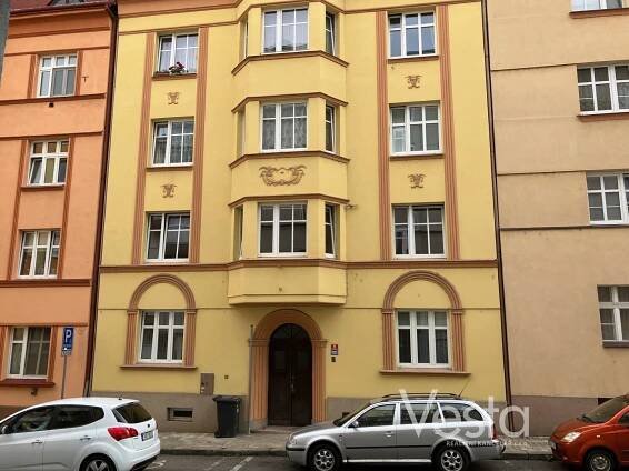 Pronájem prostorného bytu s balkónem v centru Děčína I