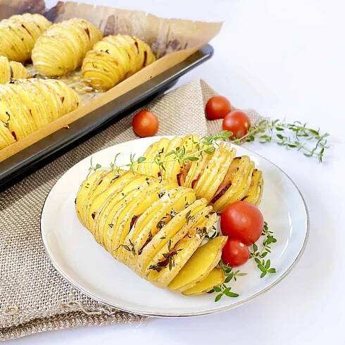 Brambory Hasselback