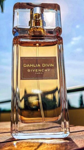 GIVENCHY Dahlia Divin EDP 100ml Flakon Černá Kolekce ostatní