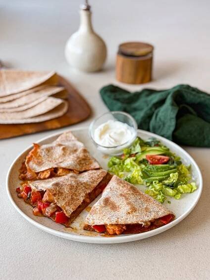 Quesadilla s kuřetem a čedarem - Recepty od Aničky