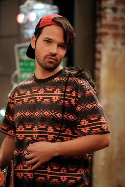 iCarly Revival - iCarly je prokletá (S01E06) (2021)