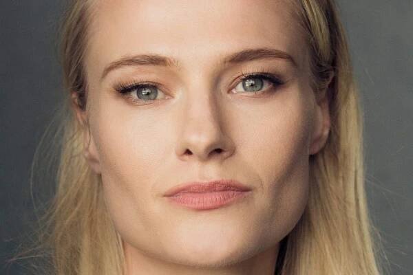 Jessica Madsen