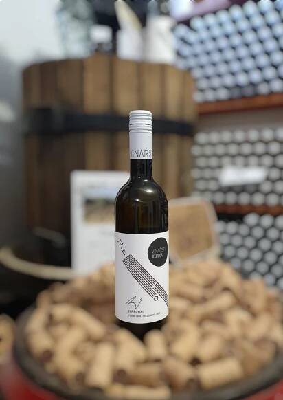 Hibernal (2023) – pozdní sběr, polosuché, 0,75l