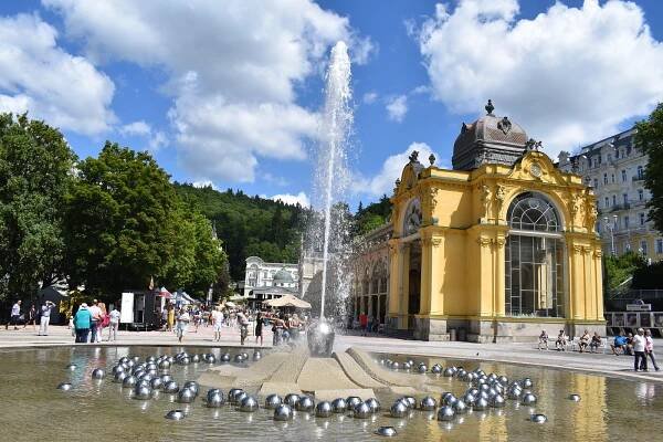 Craft Beer Fest přilákal milovníky piva na kolonádu v Mariánských Lázních