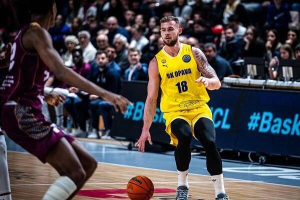 Opava prohrála v basketbalové Lize mistrů i počtvrté, a to jednoznačně v Dijonu