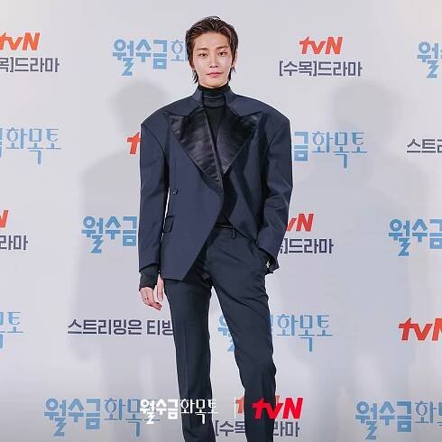 Park Min Young, Go Kyung Pyo a Kim Jae Young se těší na falešná manželství v seriálu Love in Contract. Slibují originalitu
