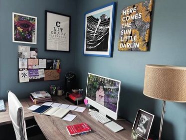 I really love an opportunity to reflect and envision, to release and plan anew, to list and check off. settling back into my home office space with art freshly curated, a PhD dissertation to plan, and a small business to attend to all with my own han