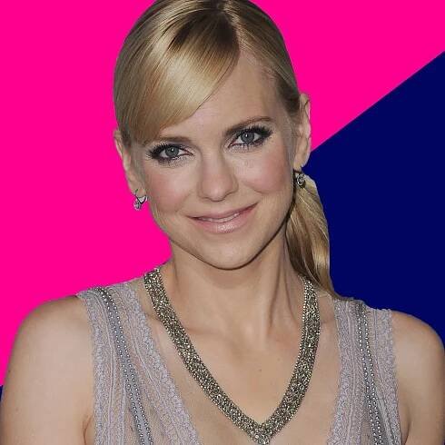 Why Anna Faris is the Ultimate Glow Getter