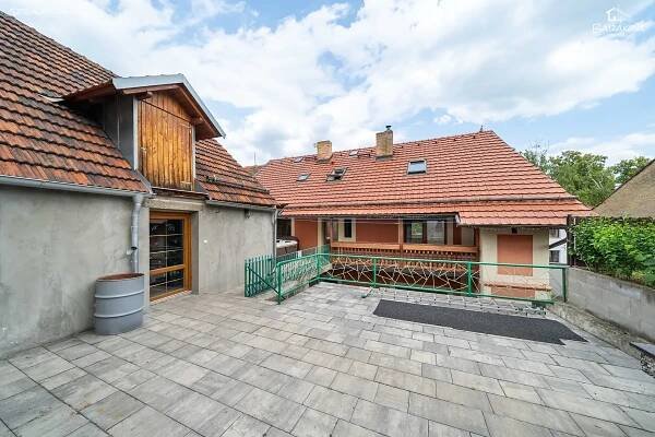 Prodej rodinného domu 294 m², pozemek 1007 m² Počapská, Březnice - Prodej nemovitosti Plzeň - Lenka Baráková