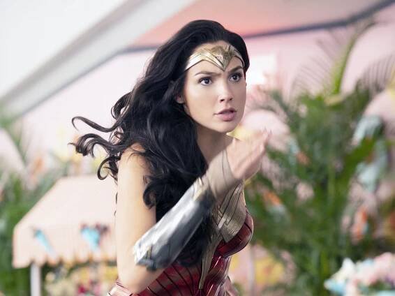 ‘Wonder Woman: 1984’ Is Very Different Than the First Film—And That’s a Good Thing