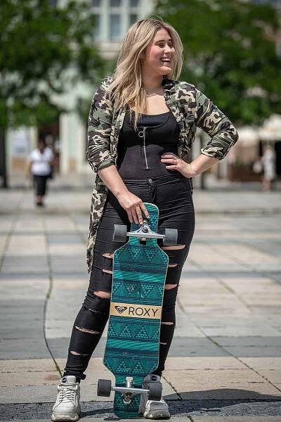 Zpěvačka Eliška Mrázová (Elis Mraz) a Dalibor Mráz poskytli Deníku rozhovor, 15. června 2020 v Ostravě.
